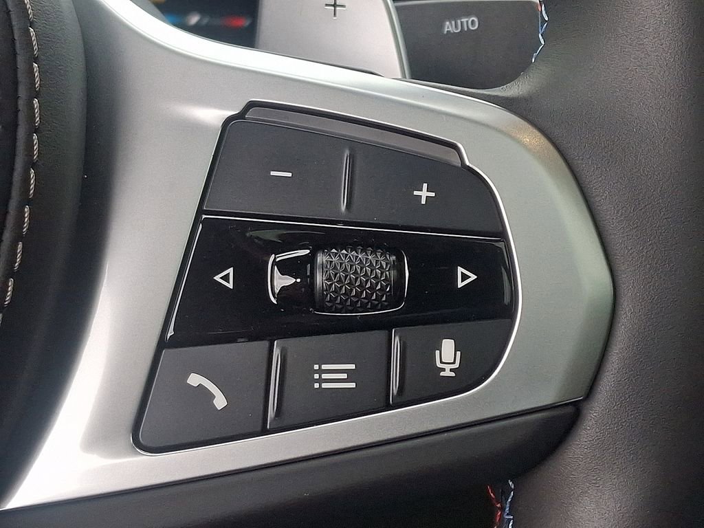 Used 2025 BMW X6 M60i AWD/4WD image 24