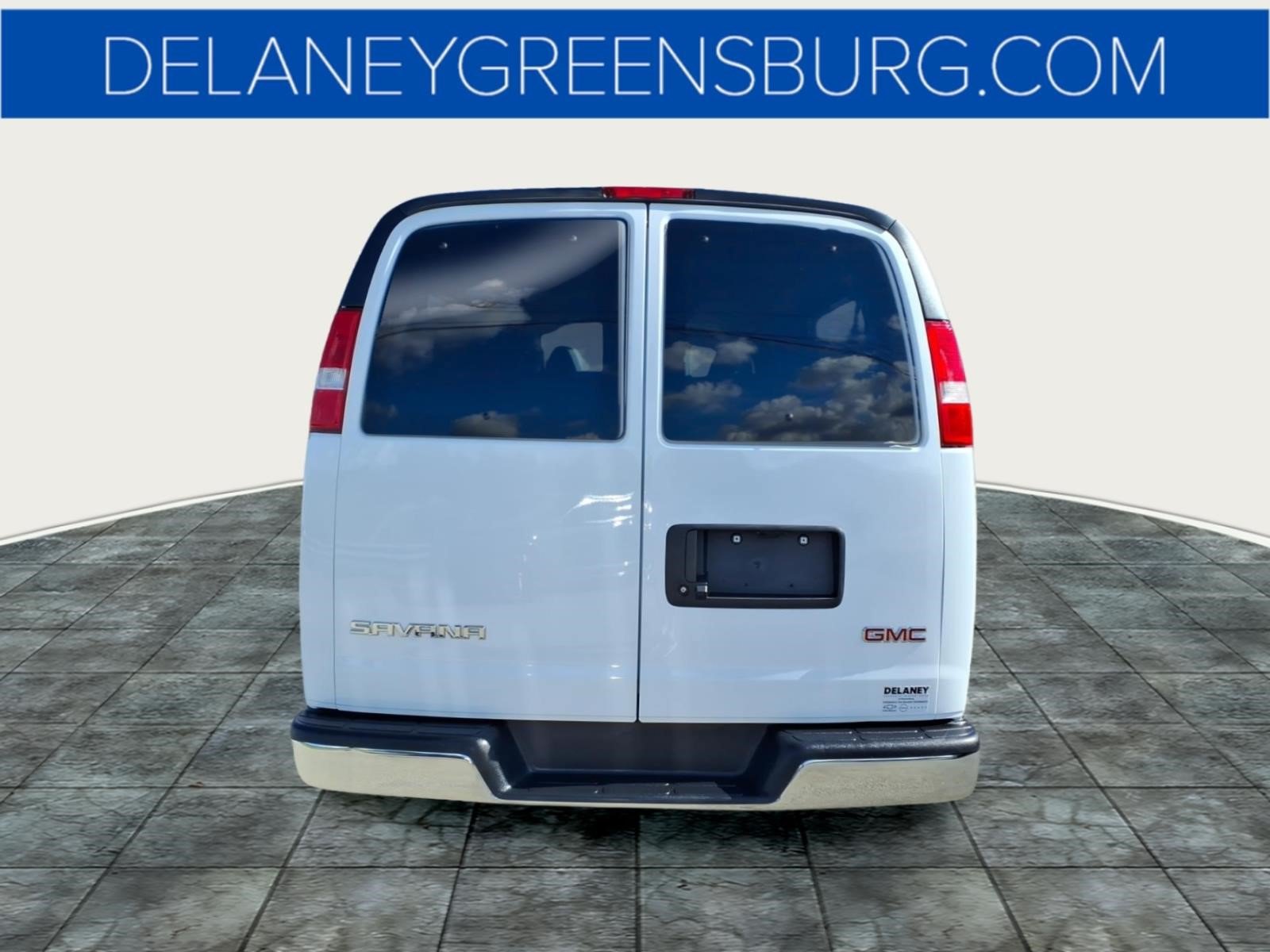 Used 2025 GMC Savana 3500 LT w/ LT Preferred Equipment Group RWD image 4
