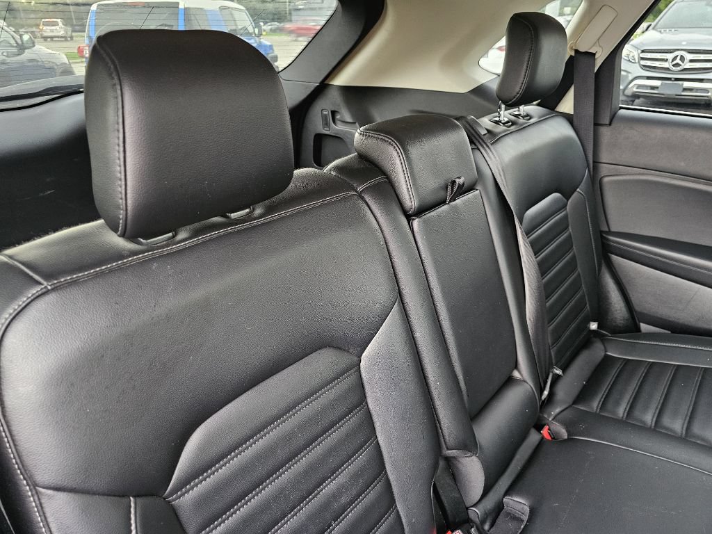 Used 2019 Ford Edge SEL w/ Equipment Group 201A AWD/4WD image 37