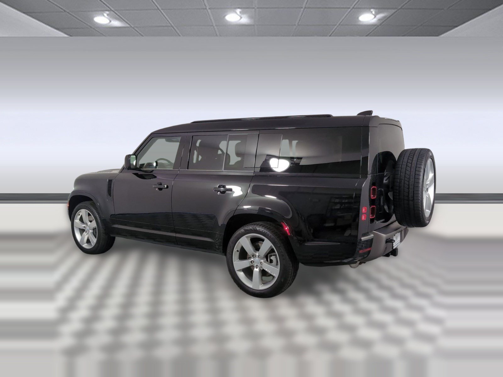 New 2025 Land Rover Defender 130 X-Dynamic SE AWD/4WD image 3