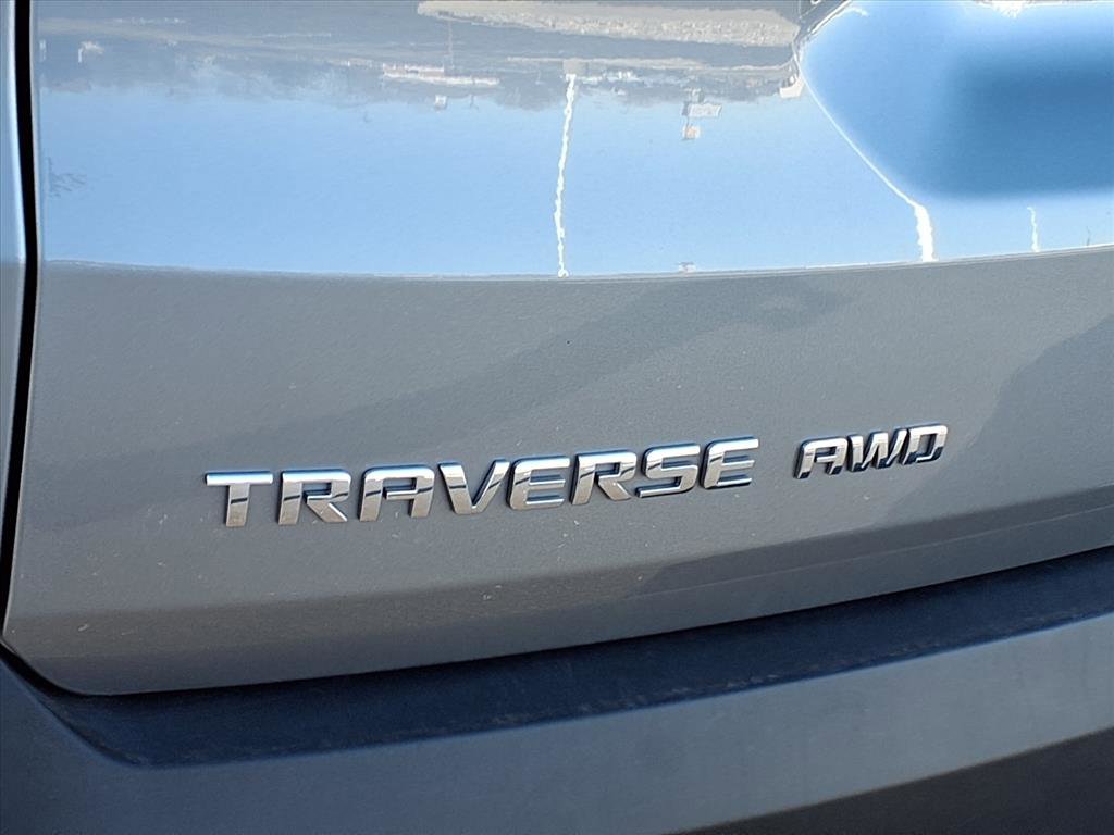 Used 2023 Chevrolet Traverse LT w/ LPO, Floor Liner Package image 32