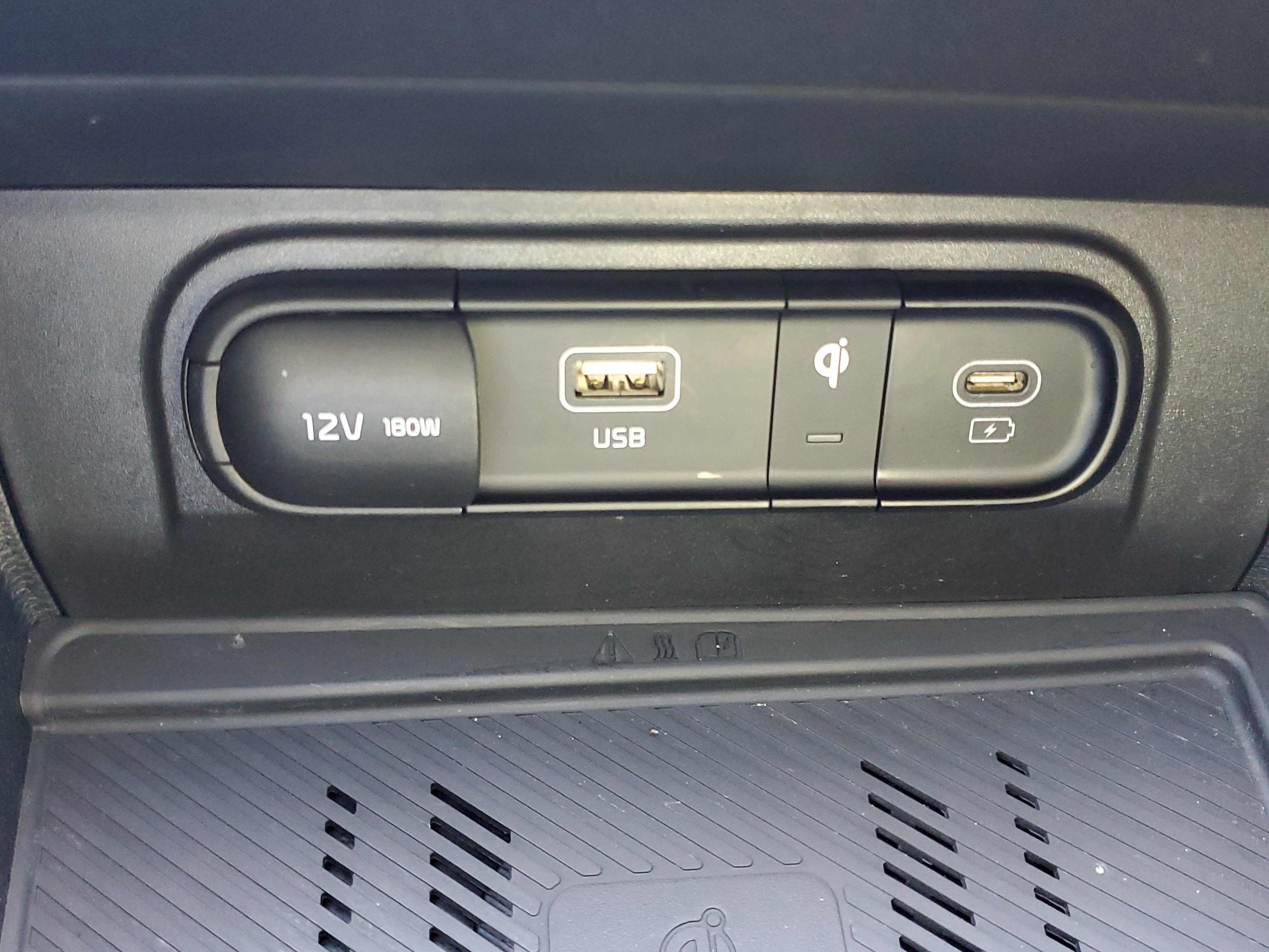 Used 2023 Kia Sportage EX image 30