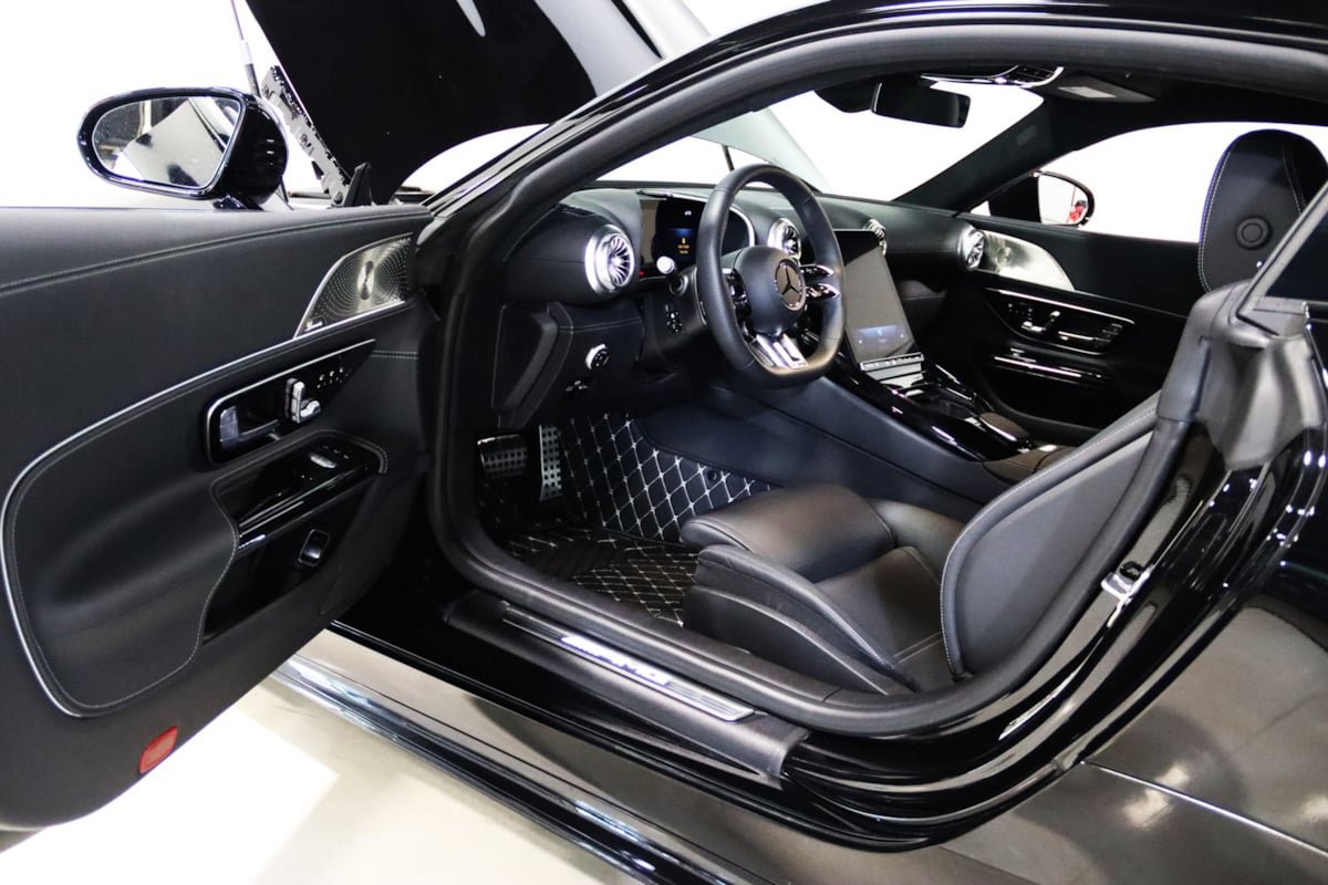 Used 2025 Mercedes-Benz AMG GT 63 image 76
