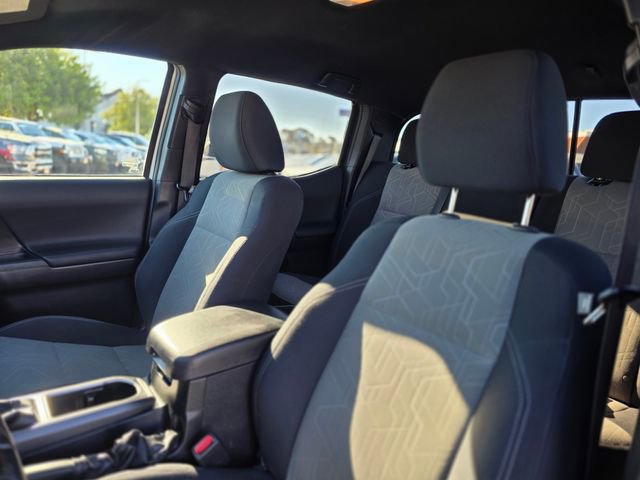 Used 2023 Toyota Tacoma TRD Off-Road image 17