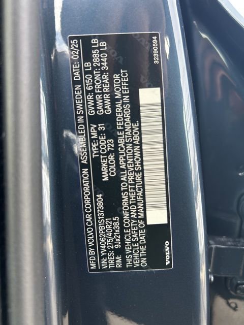 Certified 2025 Volvo XC90 B6 Plus image 28