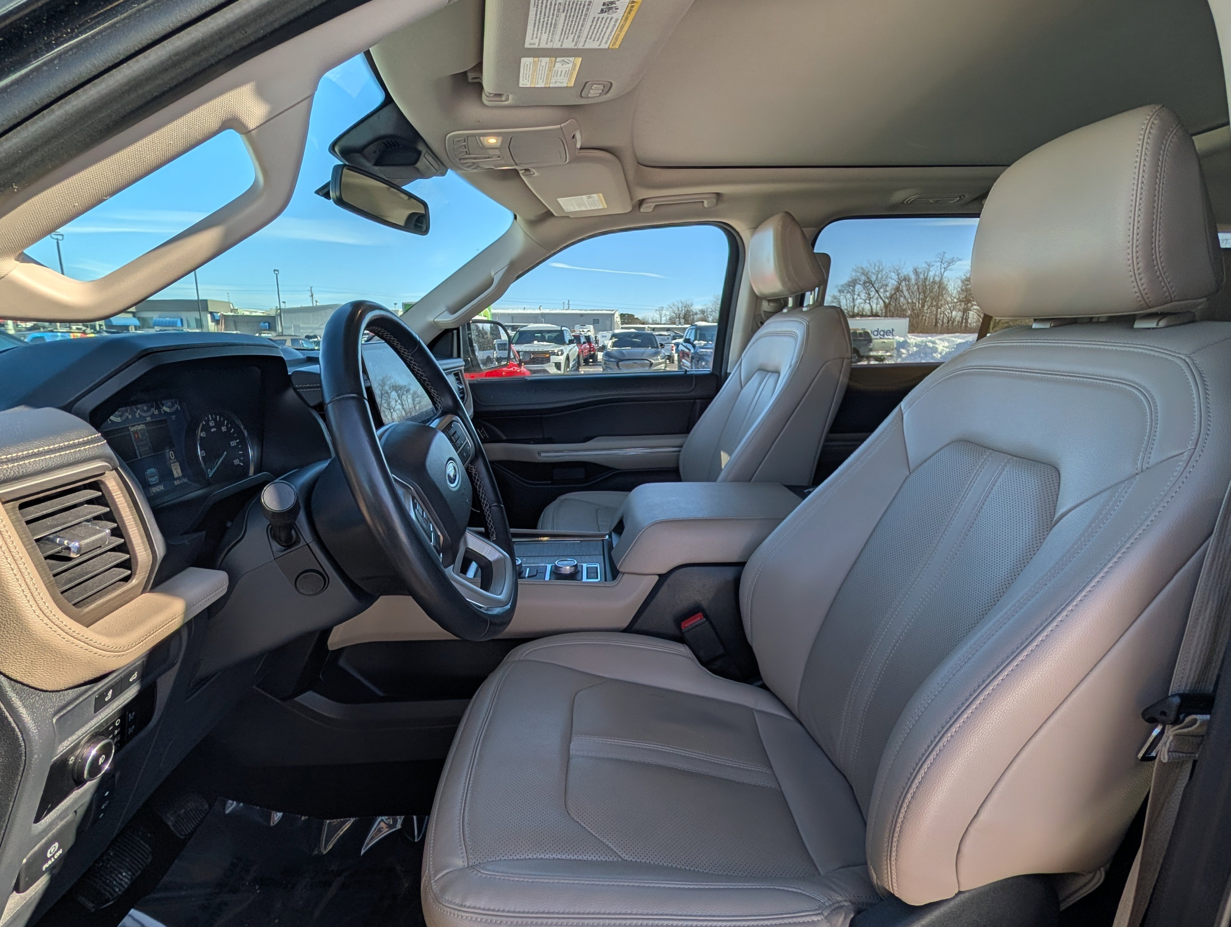 Used 2024 Ford Expedition Max Limited image 10