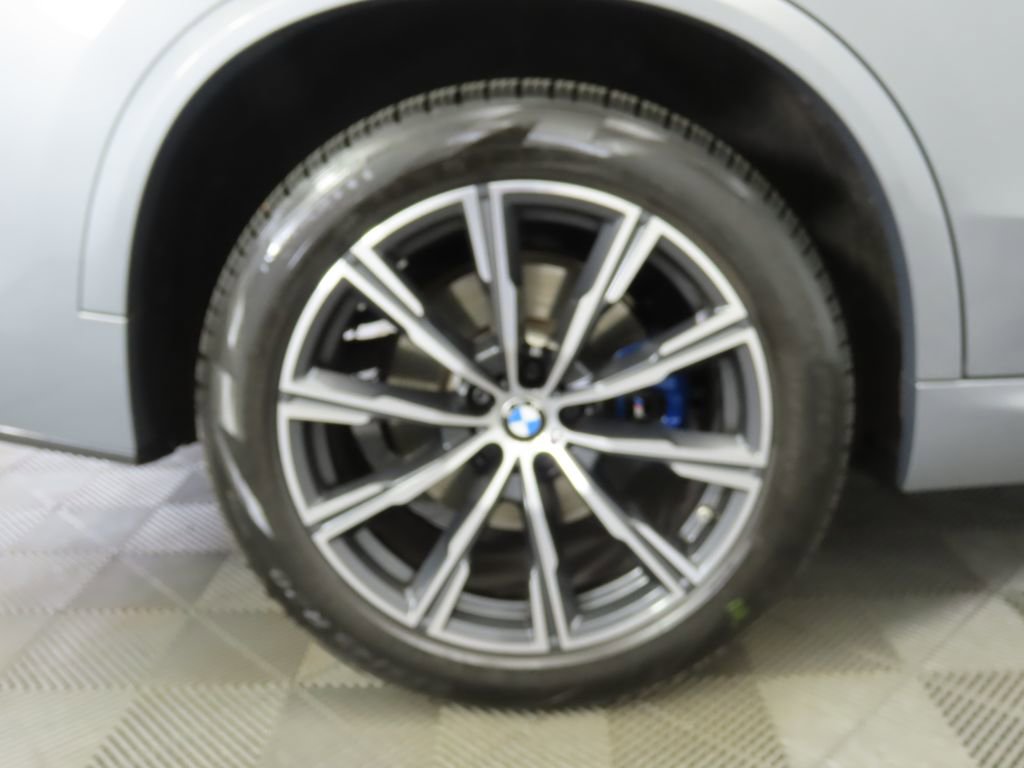 Certified 2024 BMW X5 xDrive40i w/ M Sport Package image 33