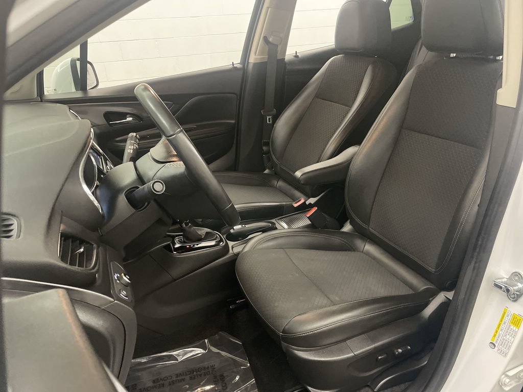 Used 2022 Buick Encore Preferred w/ Safety Package AWD/4WD image 12