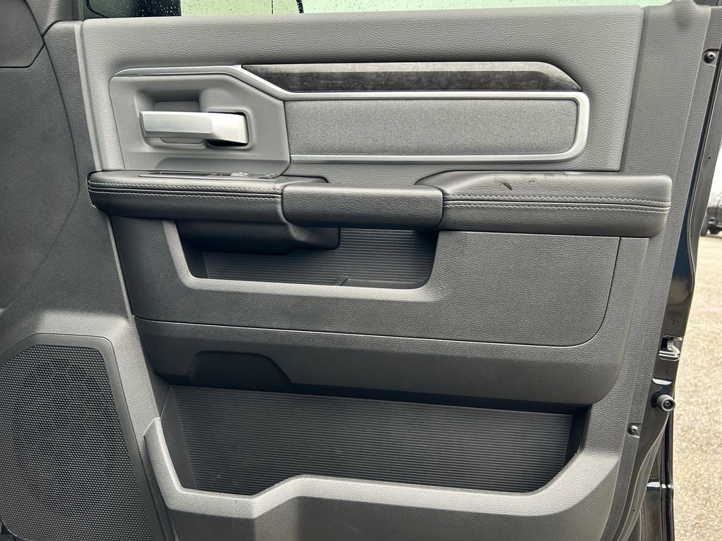 Used 2020 RAM 2500 Big Horn w/ Level 2 Equipment Group image 25