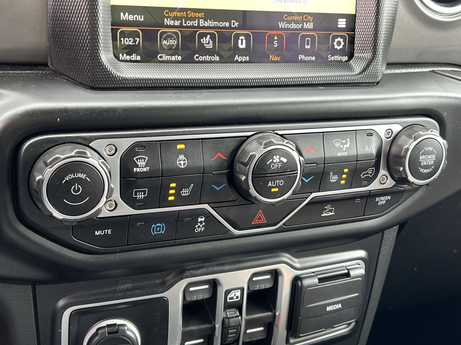 Used 2023 Jeep Wrangler Unlimited Rubicon 4xe w/ Cold Weather Group image 20