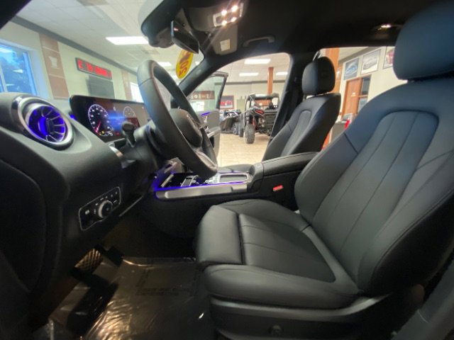 Used 2025 Mercedes-Benz GLB 250 image 18