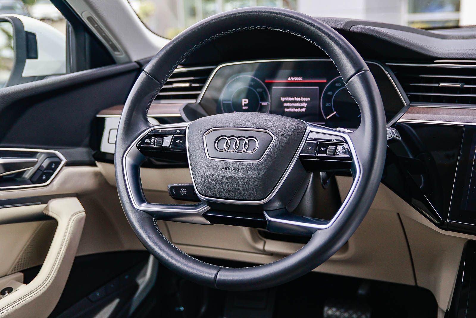 Used 2024 Audi Q8 e-tron Premium Plus image 16