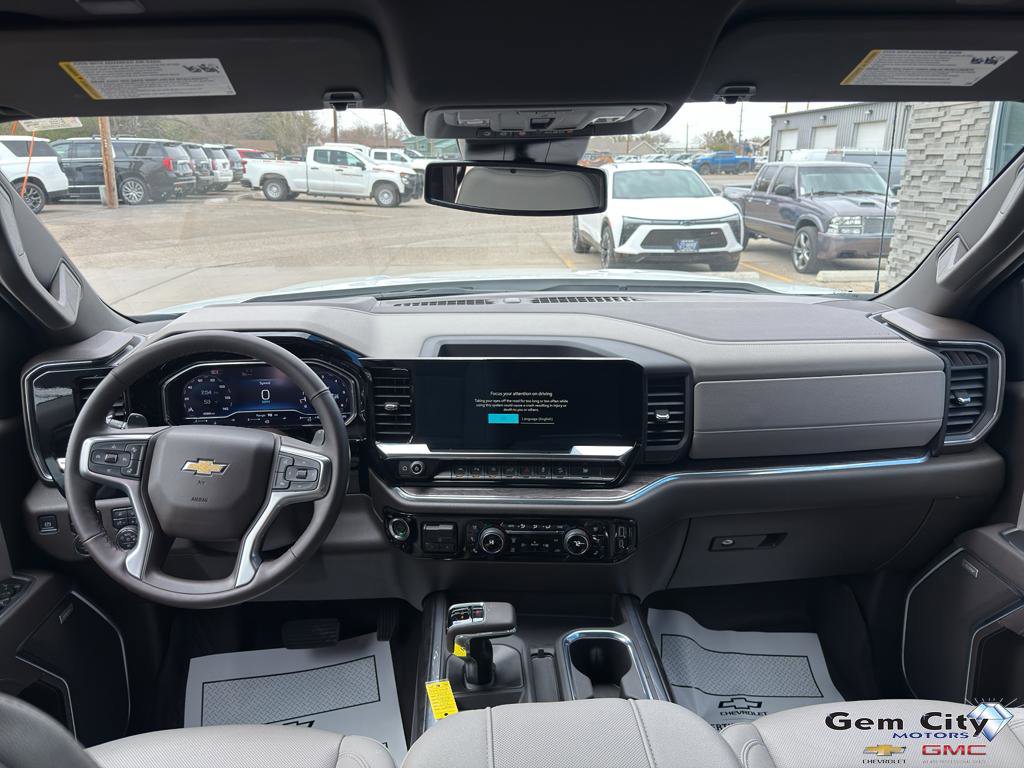 Used 2025 Chevrolet Silverado 1500 LTZ w/ Z71 Off-Road Package AWD/4WD image 14
