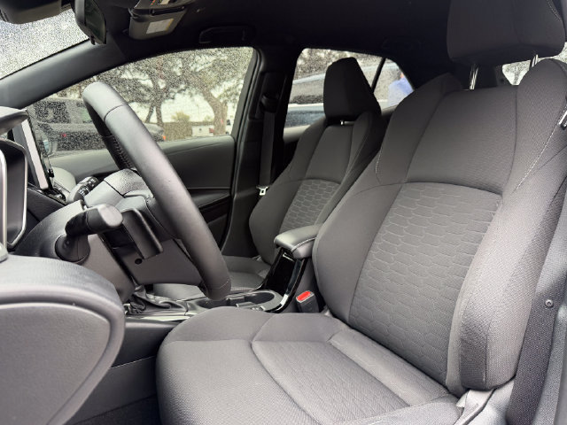 Used 2025 Toyota Corolla Hatchback FWD image 7
