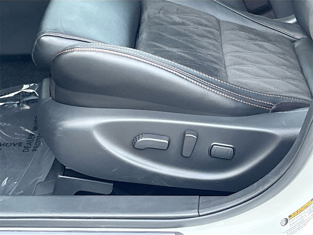 Used 2022 Nissan Maxima SR w/ Sport Mat Group image 20