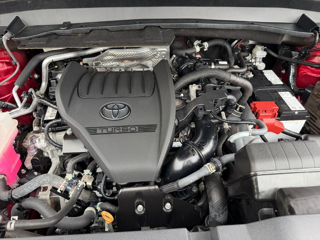 Used 2024 Toyota Grand Highlander AWD image 27