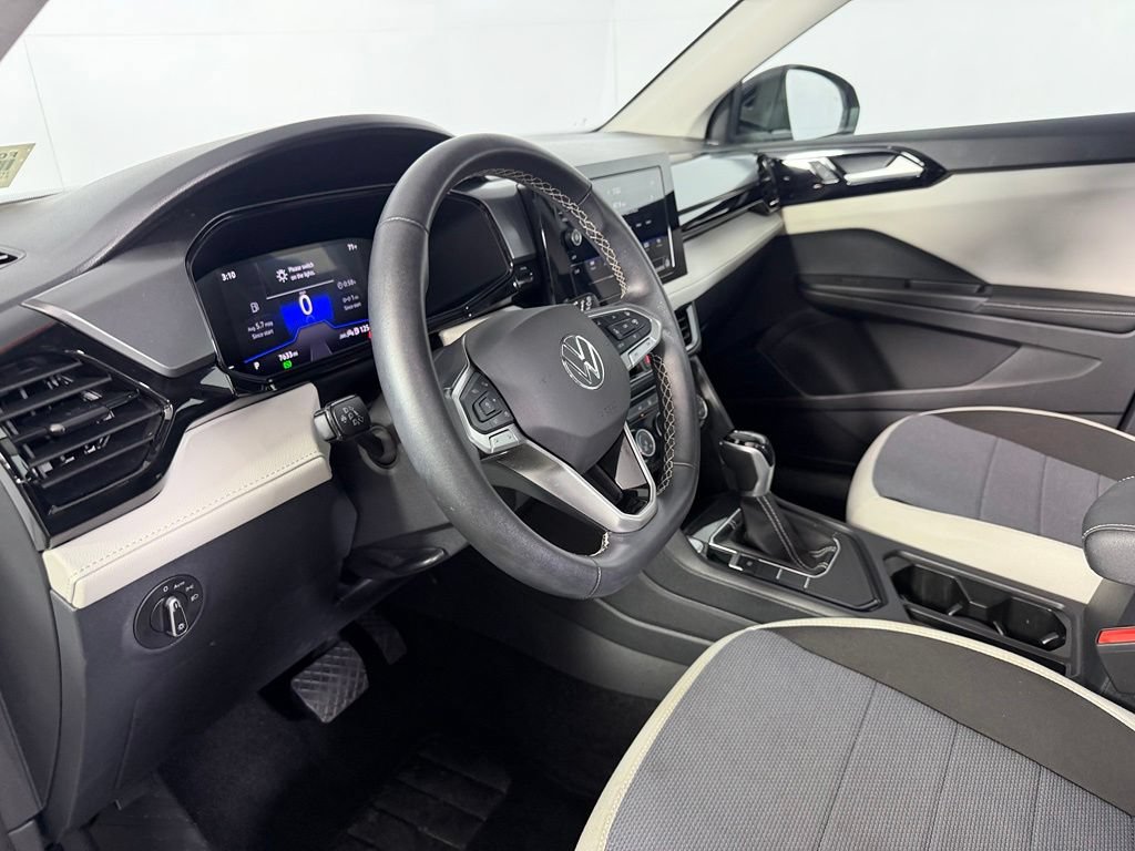 Used 2025 Volkswagen Taos S FWD image 11