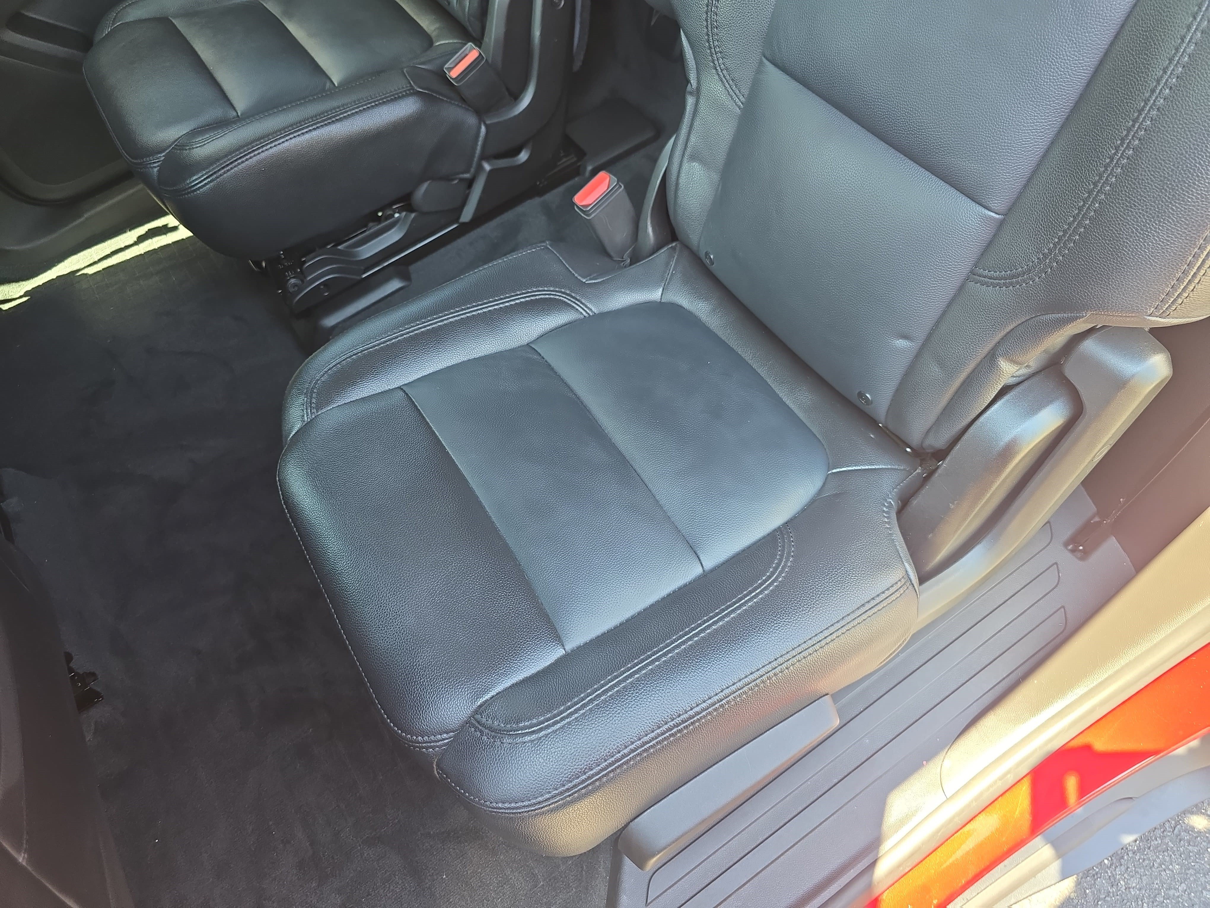 Used 2023 Chevrolet Traverse LT FWD image 15