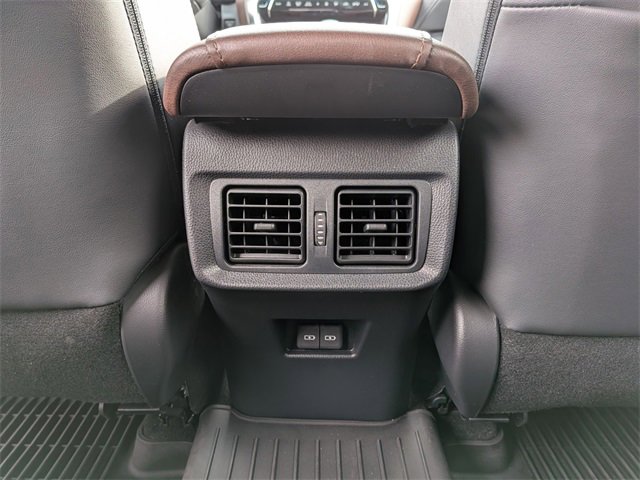 Used 2024 Toyota Venza Limited image 27
