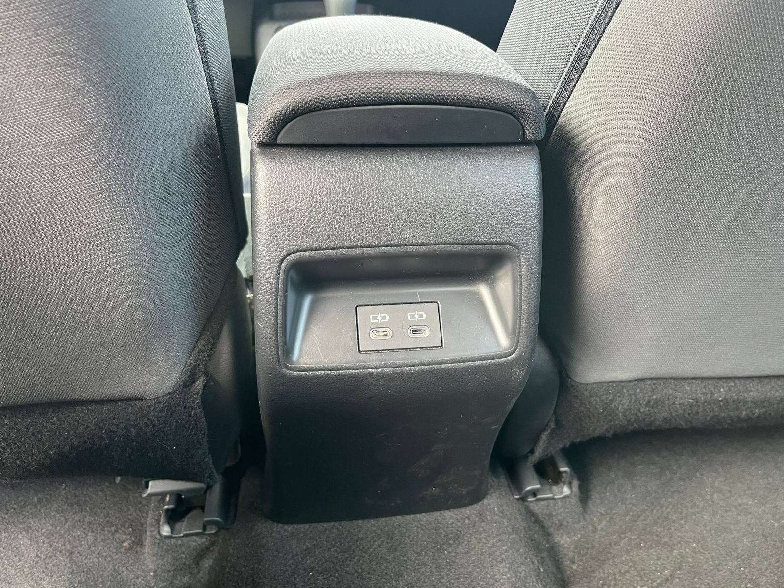 Used 2025 Toyota Corolla LE FWD image 22