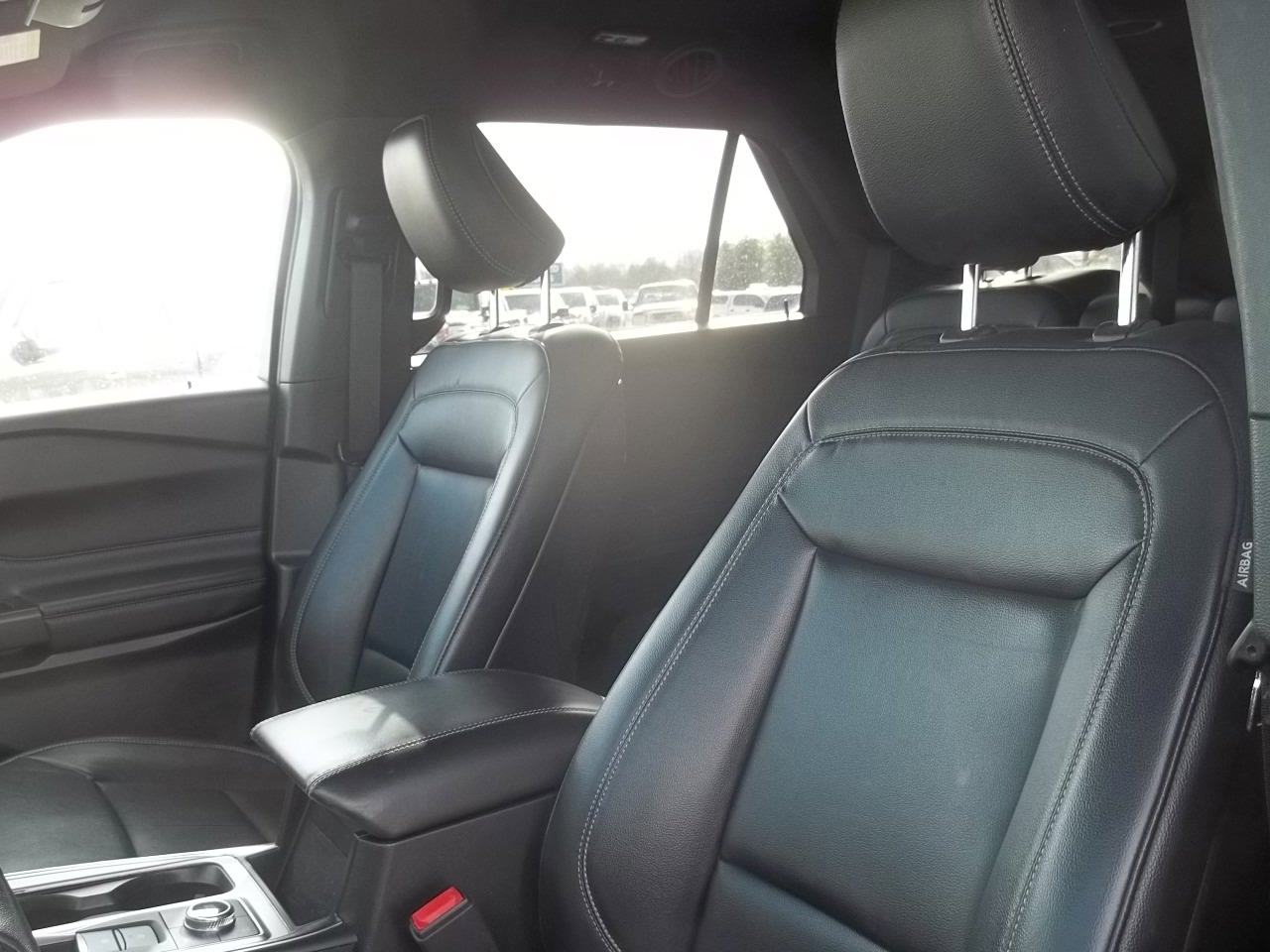 Used 2020 Ford Explorer XLT w/ Equipment Group 202A AWD/4WD image 10