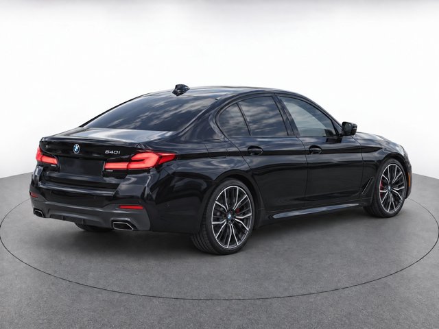 Used 2023 BMW 540i w/ M Sport Package RWD image 3