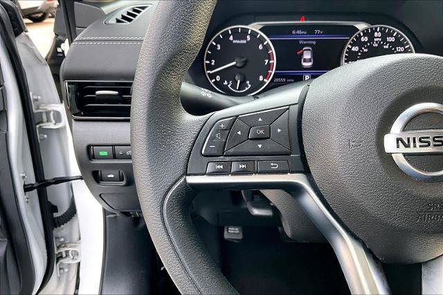 Certified 2023 Nissan Sentra SV FWD image 23