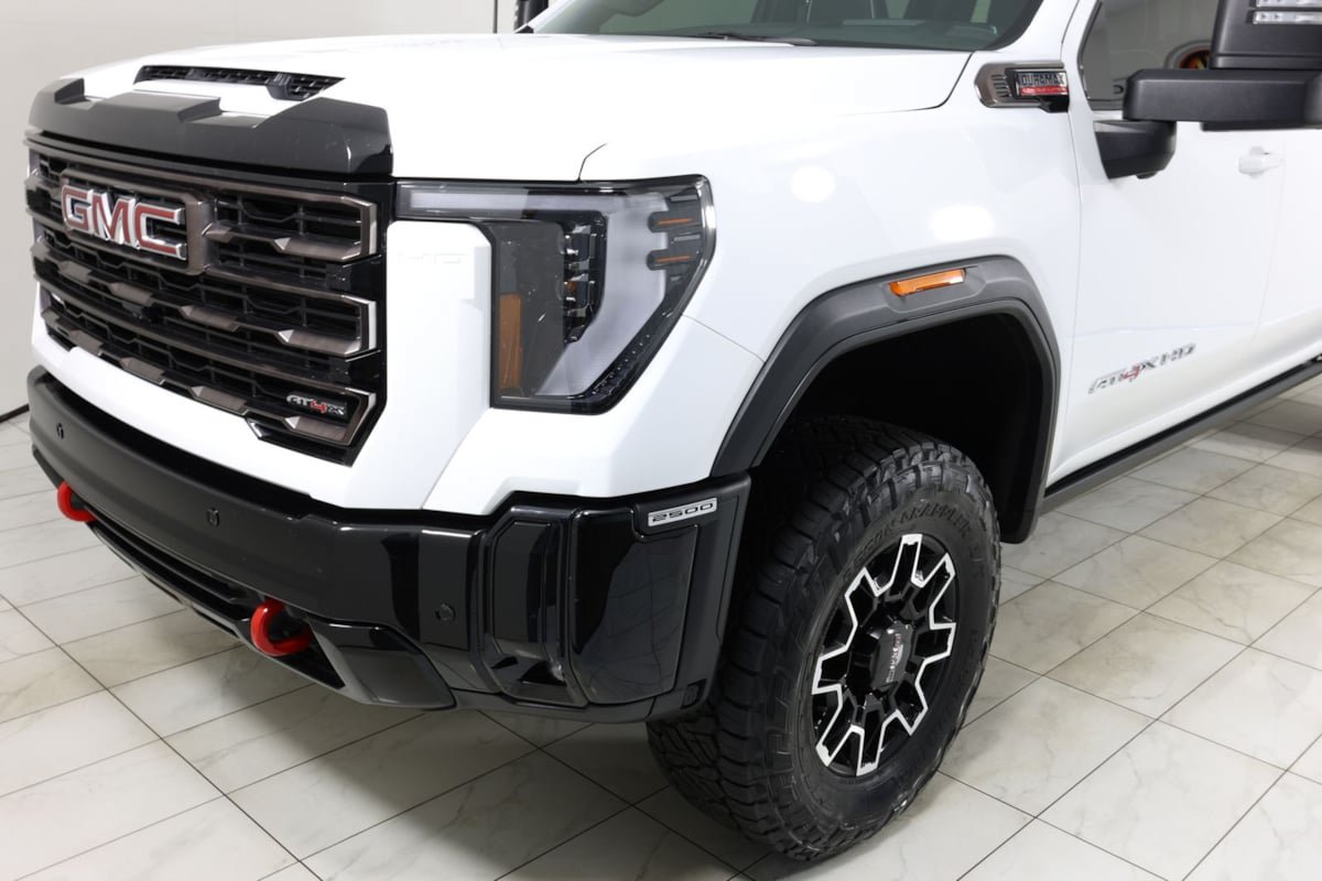 Used 2026 GMC Sierra 2500 AT4X AWD/4WD image 51