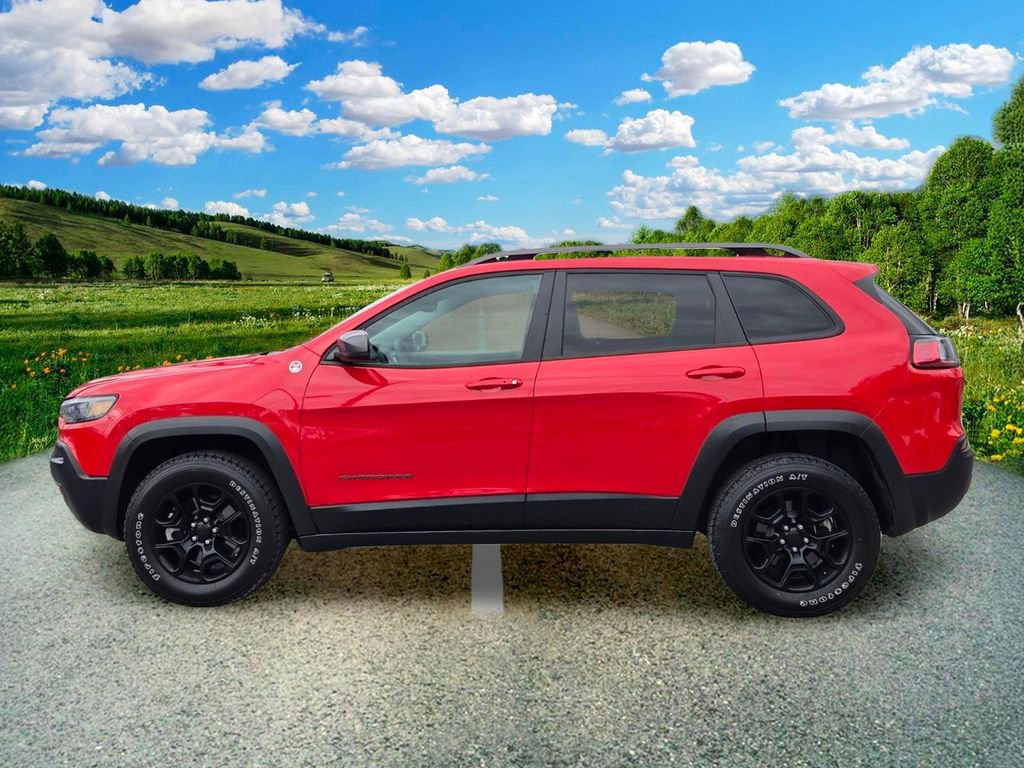 Used 2019 Jeep Cherokee Trailhawk w/ Trailer Tow Group AWD/4WD image 3