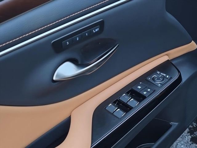 New 2025 Lexus ES 350 w/ Premium Package image 17