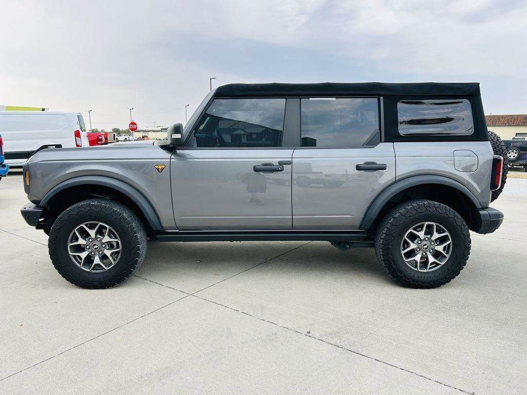 Used 2021 Ford Bronco Badlands image 35
