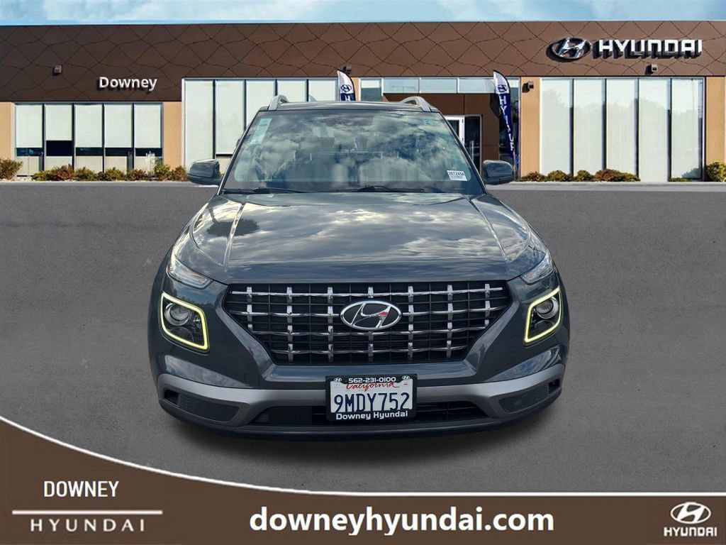 Used 2024 Hyundai Venue Limited FWD image 8
