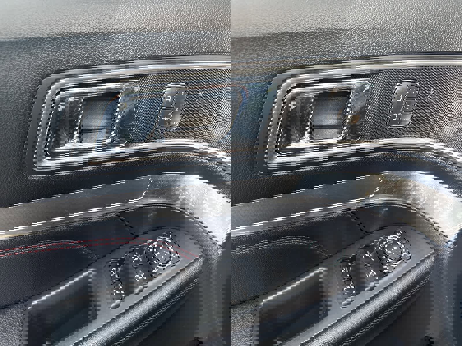 Used 2017 Ford Explorer Sport w/ Equipment Group 401A image 19