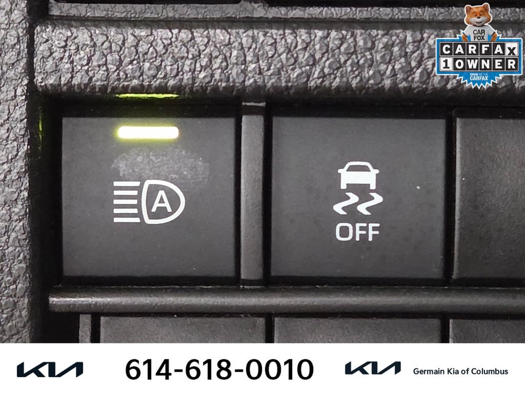 Used 2025 Toyota Tacoma SR RWD image 31