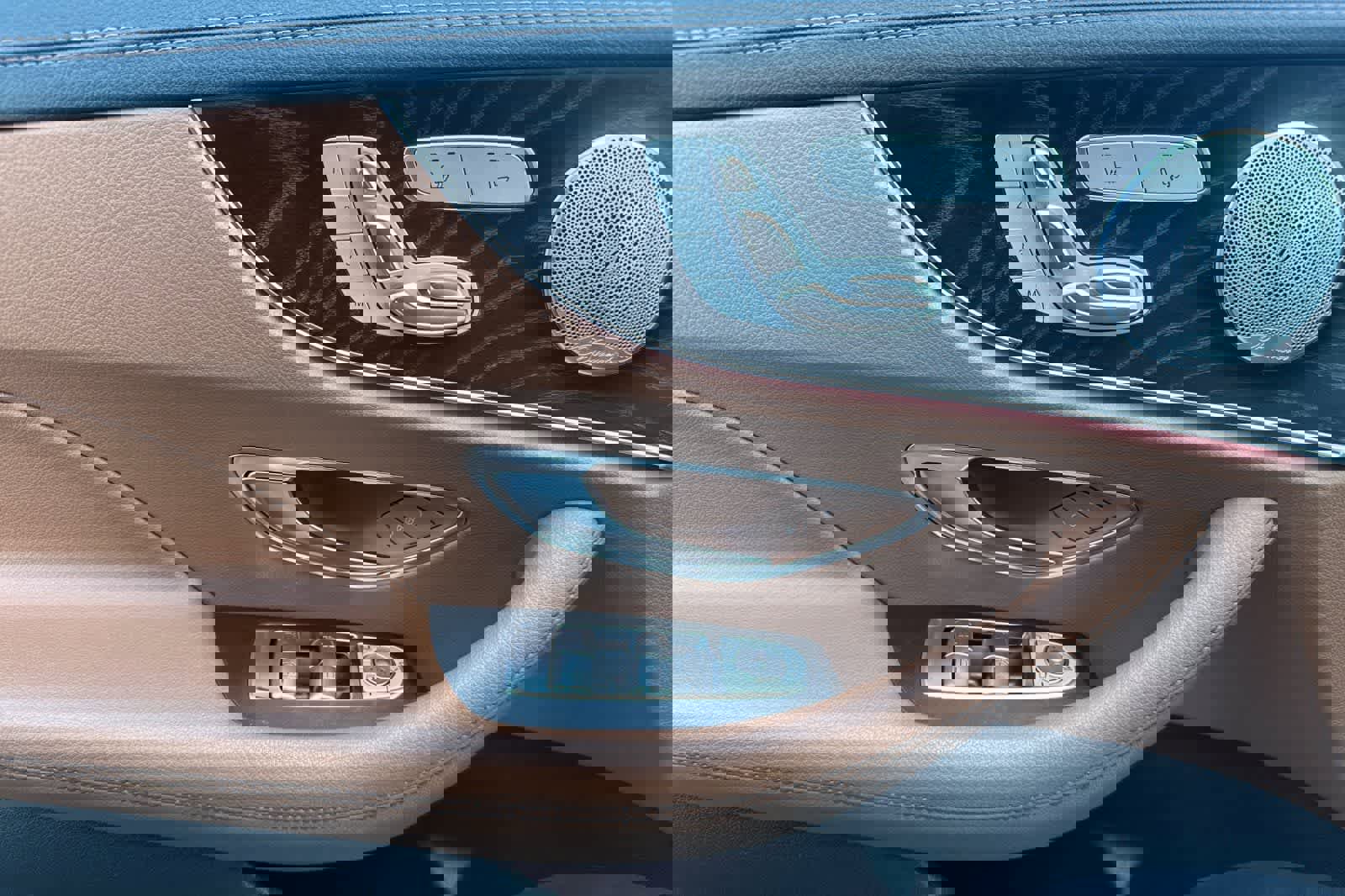 Used 2019 Mercedes-Benz E 450 Coupe w/ AMG Line Package image 12