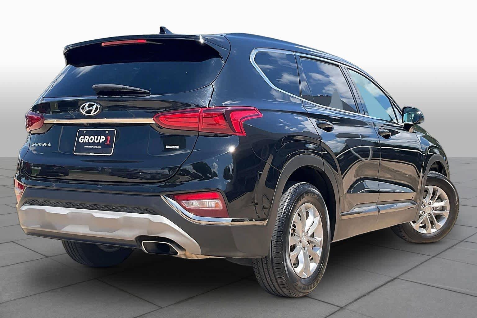 Used 2019 Hyundai Santa Fe SEL w/ Cargo Package AWD/4WD image 13