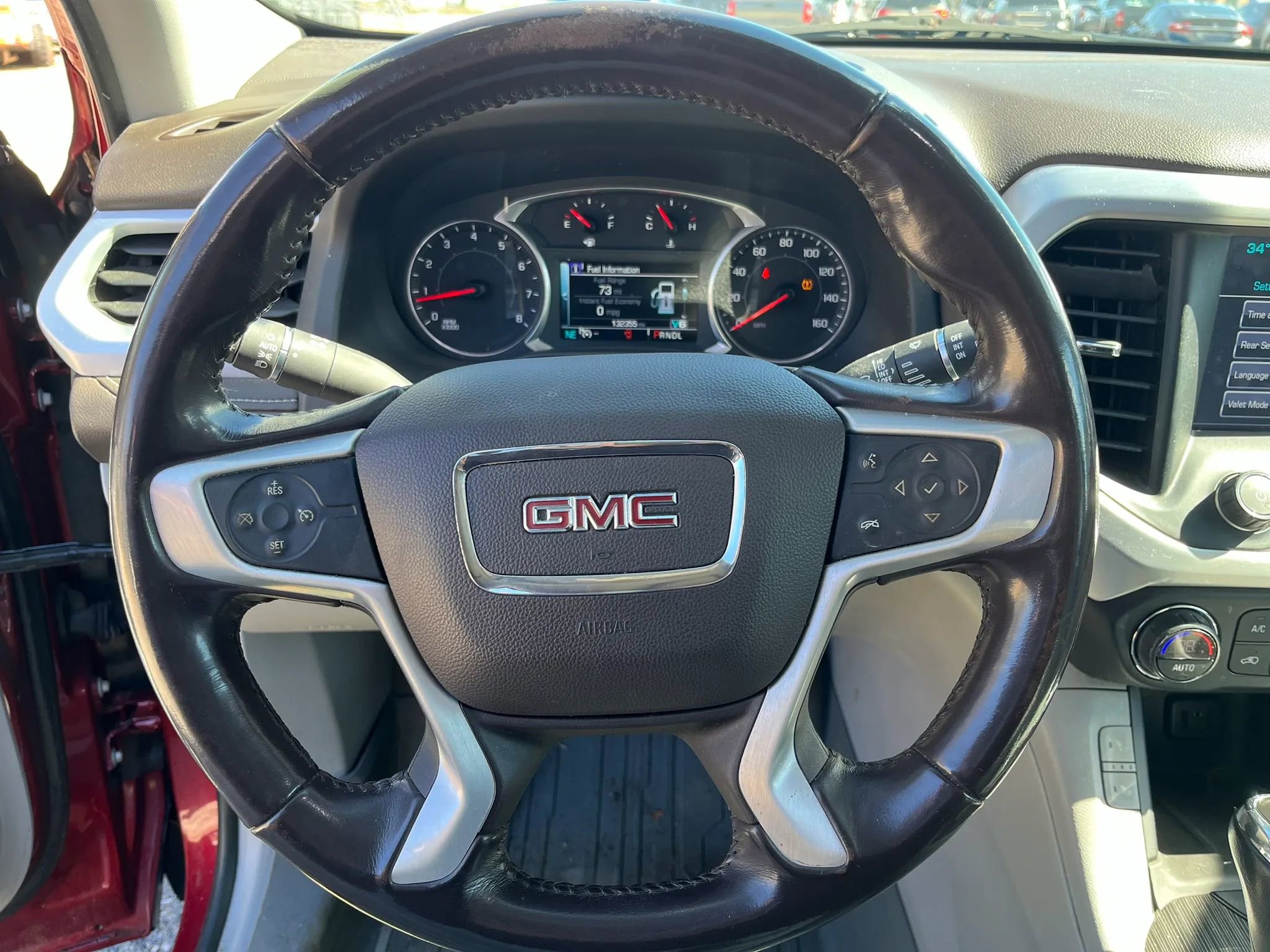 Used 2019 GMC Acadia SLT image 23