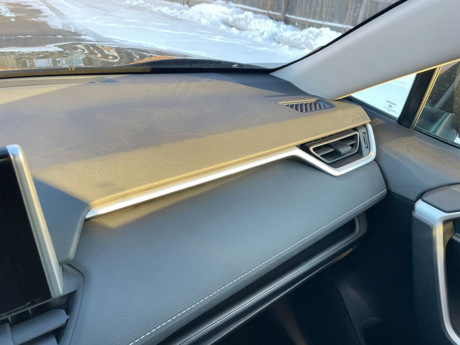 Used 2025 Toyota RAV4 LE image 34