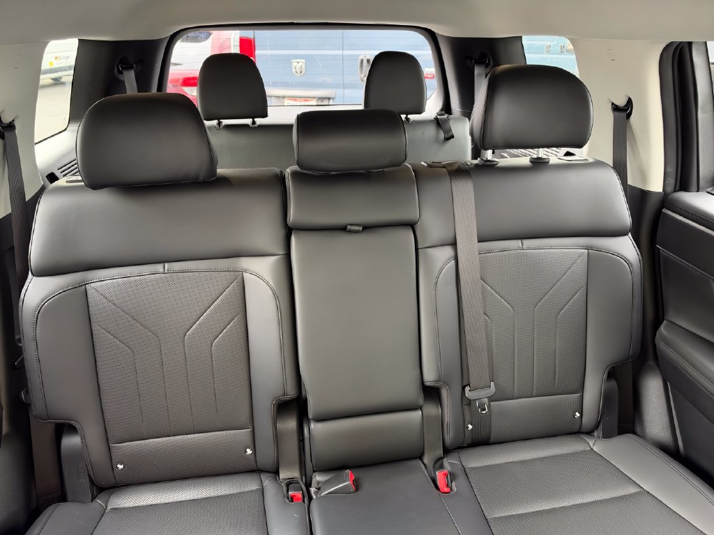 Used 2024 Hyundai Santa Fe XRT AWD/4WD image 15