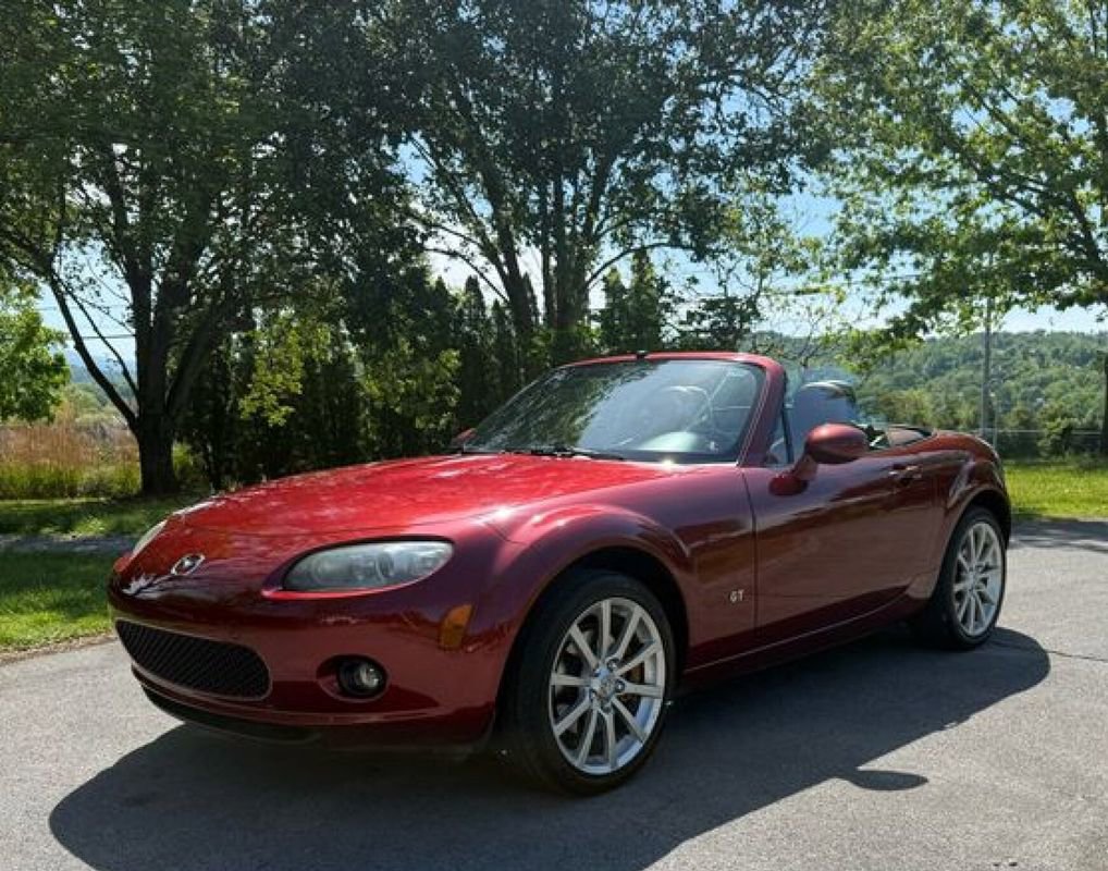 Used 2006 MAZDA MX-5 Miata Grand Touring w/ Premium Pkg RWD image 5