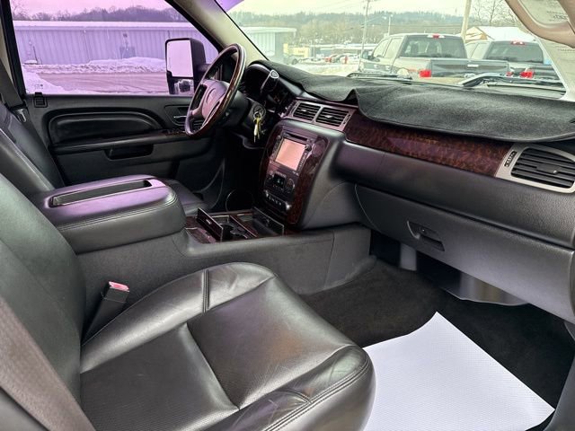 Used 2013 GMC Sierra 2500 Denali w/ Suspension Package, Off-Road image 43