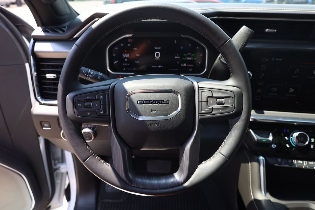 Used 2026 GMC Sierra 3500 Denali Ultimate AWD/4WD image 13