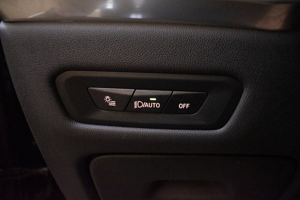 Certified 2025 BMW X6 M60i w/ Parking Assistance Package image 21