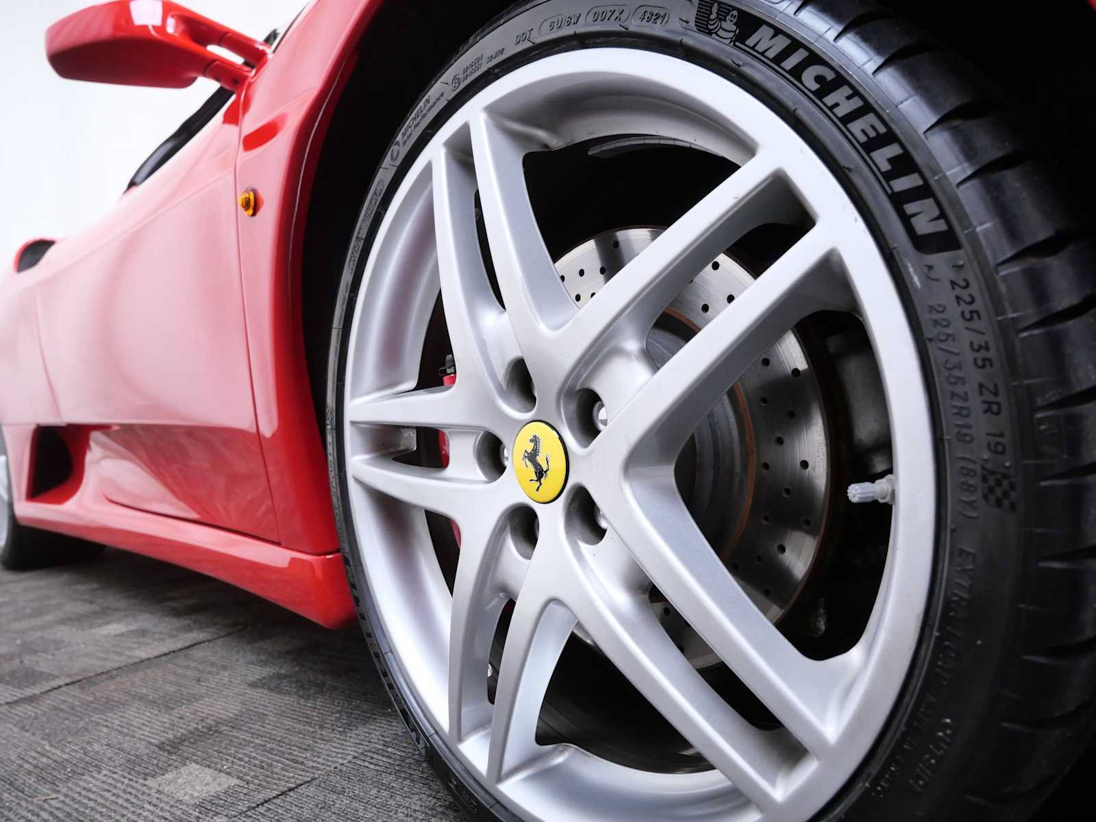 Used 2005 Ferrari F430 Spider RWD image 11
