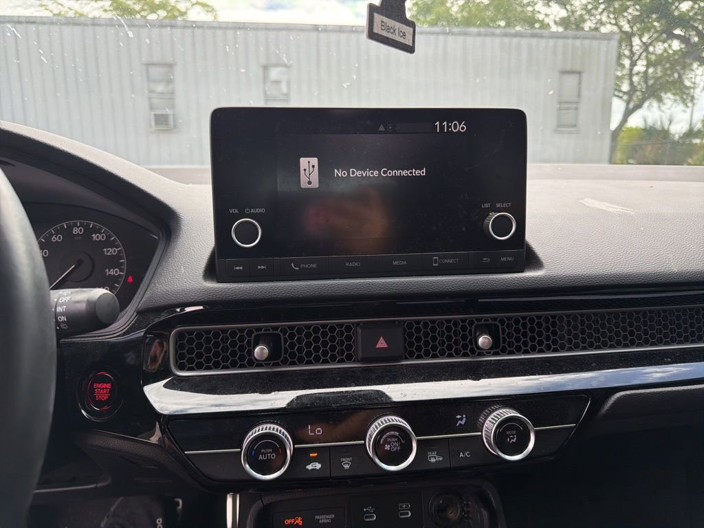 Used 2025 Honda Civic Sport image 12