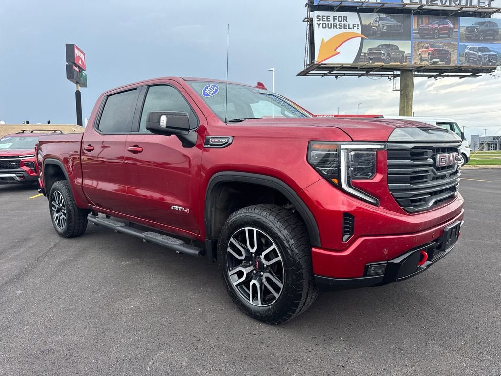 Used 2023 GMC Sierra 1500 AT4 w/ Technology Package AWD/4WD image 10