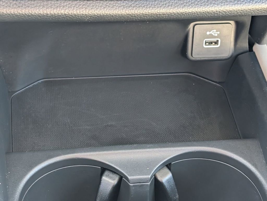 Used 2025 Honda HR-V LX image 34