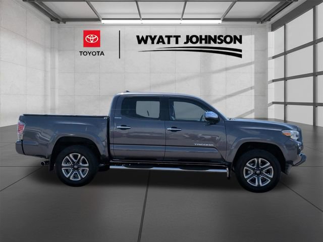 Used 2016 Toyota Tacoma Limited w/ Towing Package AWD/4WD image 6