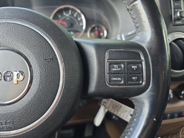 Used 2017 Jeep Wrangler Unlimited Sahara w/ Dual Top Group AWD/4WD image 16