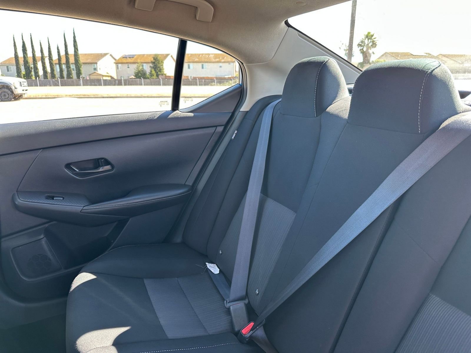 Used 2025 Nissan Sentra SV image 38